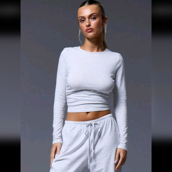 Musera Tops - Light Gray Crop Top